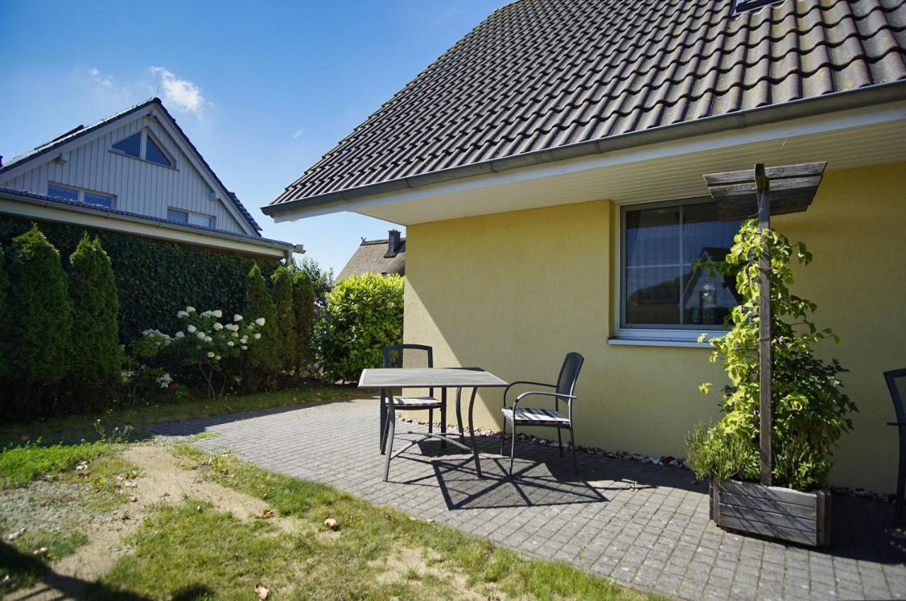 Nah Am Meer, Ruhige Lage, Gratis Nutzung Vom Ahoi Erlebnisbad Und Sauna In Sellin - Haus Inselblick Fewo 02 Goehren  Exterior foto