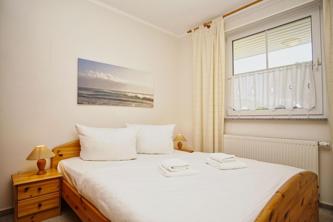 Nah Am Meer, Ruhige Lage, Gratis Nutzung Vom Ahoi Erlebnisbad Und Sauna In Sellin - Haus Inselblick Fewo 02 Goehren  Exterior foto